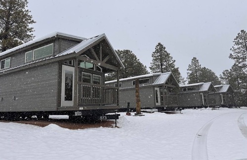 Williams Ski Chalet | 1A Cozy chalet with 1 bedroom and WiFi, with mountain view in Williams