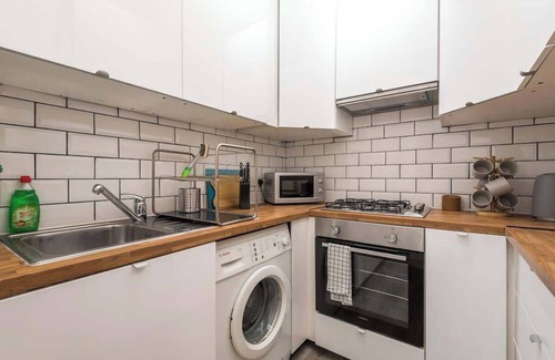 Gorgie Apartment | 1Bed-Ground Fl.-Private Entrance