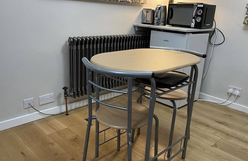 Wrotham Apartment | 1Bed w/PetFriendly, WiFi, Parking - 40m to London