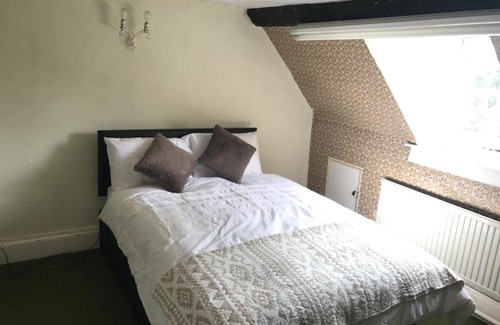Wellesbourne House | 1Bedroom Accommodation