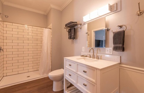 Nashville Hotel | 1BR, 1BA Luxury Hot tub Suite