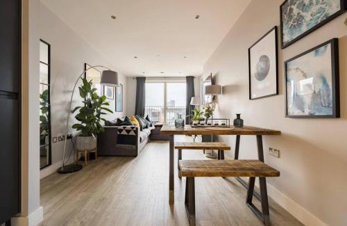 Stratford Apartment | 1BR Apartment London, Hackney Wick