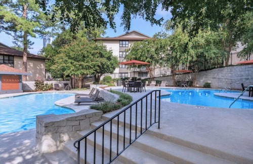 Buckhead Condo | 1BR BUCKHEAD condo