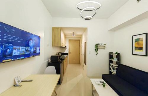 Barangka Ilaya Apartment | 1BR Condotel with Balcony at SM Light Residences #LT05-1