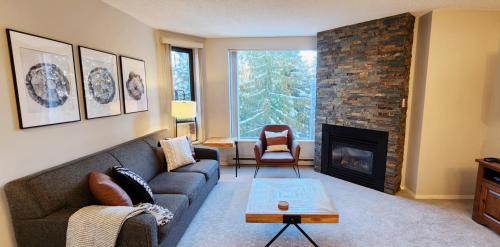 Upper Village House | 1BR Cozy Condo w Pool and Hot Tub by Harmony Whistler