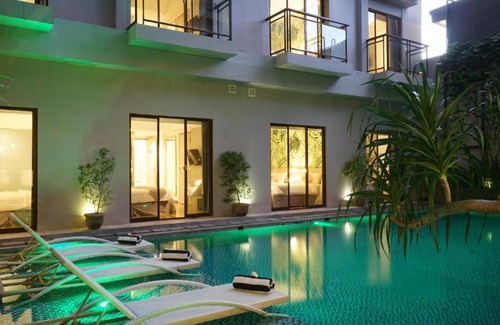 Umalas Hotel | 1BR Deluxe Room in Seminyak