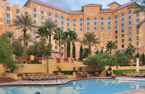 Paradise Condo | 1BR Grand Desert Condo Access to Las Vegas Strip!