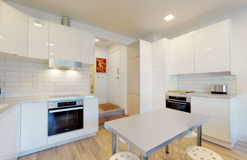 Blueberry Hill House | 1BR + Sofabed | Whistler on the Lake | Lakefront | Private Dock | Wood Fireplace