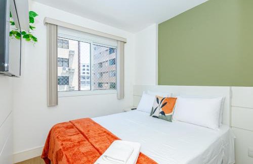 Reboucas Apartment | 1Q Completo Próx Pequeno Príncipe, Muito Estiloso by UROOMS