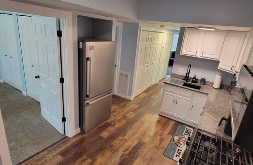 Geneva-on-the-Lake Condo | 1st Floor Beach Access 2-Bedroom Condo in Geneva U1