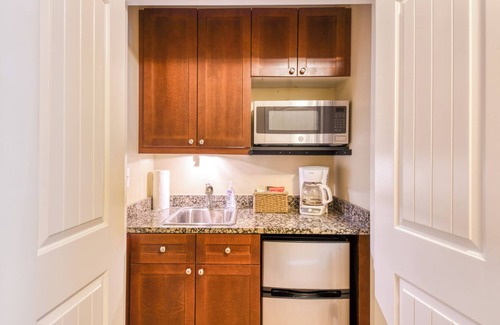 St. Augustine Condo | 1st floor King Suite w/kitchenette-Pool-Hot tub-near historic district