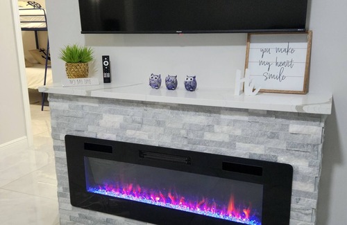 Rural Estates Apartment | 2/1 W/ HOT TUB & 30 MIN TO THE BEACH