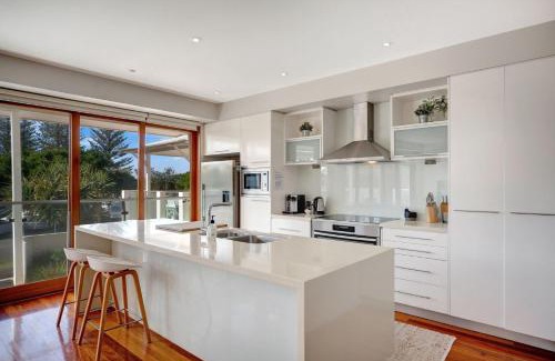 Peregian Beach Apartment | 2 20 Kingfisher Dr Peregian Beach