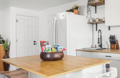 Layton Villa | 2, 30 off Rental Car, Pool Spa Gym, 0 Fees, Crib