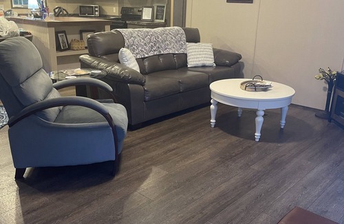 Cherokee House | 2.5 miles from casino.Mtn views.Cherokee Reservations. Now with Wi-Fi.