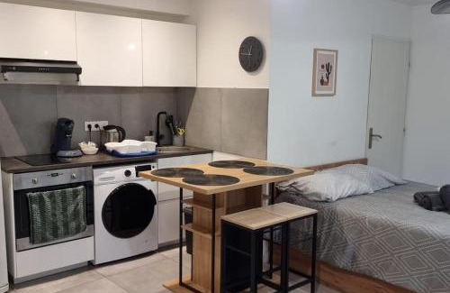 Mantes-la-Jolie Apartment | 2-Appartement RDC avec jardin