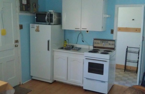 Southampton House | 2 bdrm country cottage - The Bait - Rosewood cottages