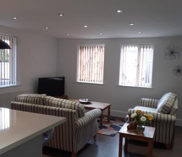 Rhayader House | 2 Bear Barns