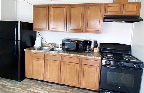 Ector County House | 2 Bed, 1 Bath, apartment style crew lodging