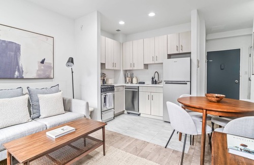 Tudor City Apartment | 2 bed 1 bath Cozy Gem apartment