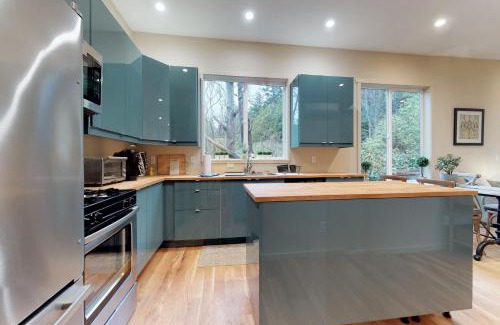 Gold Beach House | 2 Bed 1 Bath Vacation home in Gold Beach