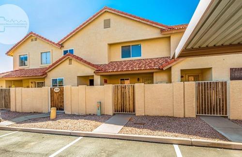 Alta Mesa House | 2 Bed/2.5Bath Poolside Getaway w/ Fireplace, Private Patio