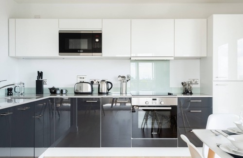 Deptford Apartment | 2 bed 2 Bath Greenwich Apart. - London