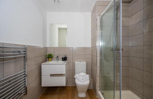 Old Trafford Apartment | 2 bed - 5 mins from Old Trafford