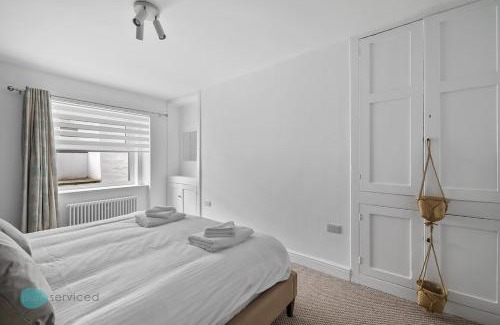 Barbican House | 2 Bed - Apartment No. 1 Windsor Villas