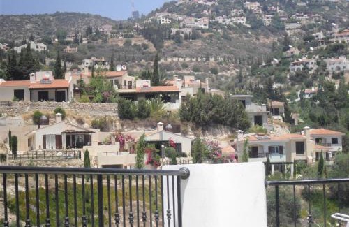 Tala Apartment | 2 bed apt mountains and costal views with pool