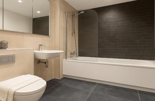 Park Royal Apartment | 2 Bed Flat in Park Royal