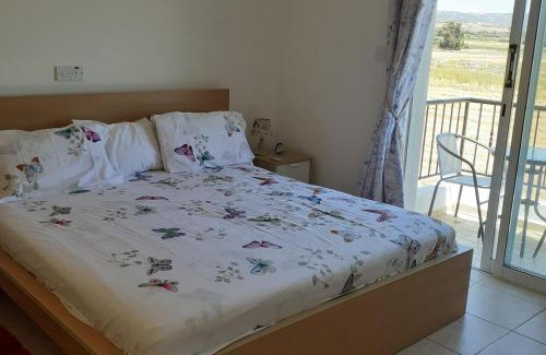 Mandria House | 2-Bed House Sleeps 6 -Pool -Free Parking -Netflix