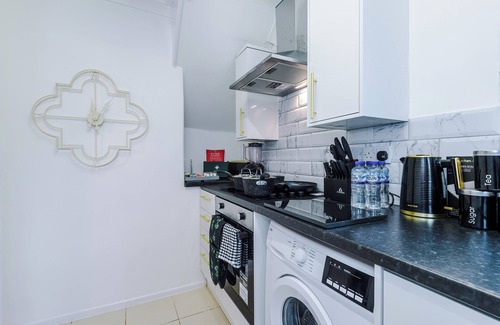 St Helens House | 2 Bed House | St Helens | Near Liverpool | Smart TV | Games | Netflix