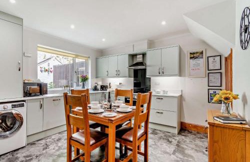 Ashbourne House | 2 Bed in Ashbourne 85571