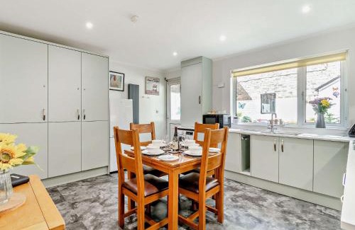 Ashbourne House | 2 Bed in Ashbourne 85571