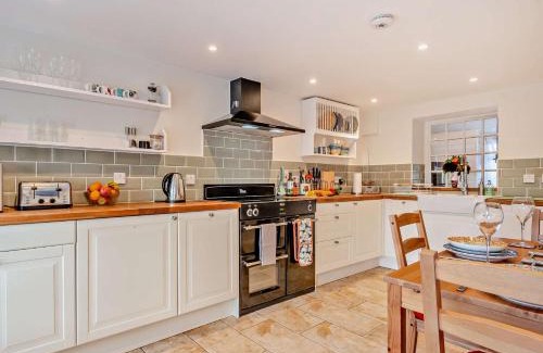 Swindon House | 2 Bed in Bishopstone 93489