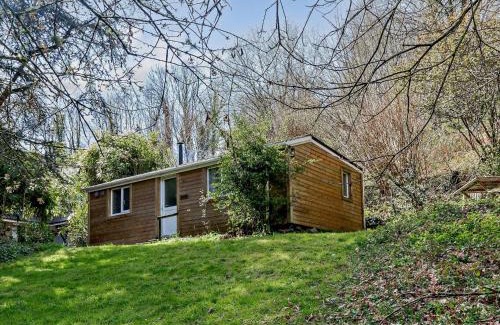 Heligan House | 2 Bed in Bovey Tracey WOODC