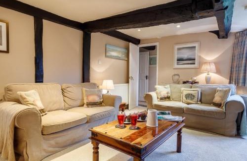 Pitchcombe House | 2 Bed in Evesham 49245