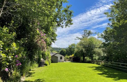 Two Waters Foot Apartment | 2 Bed in Fowey 77914