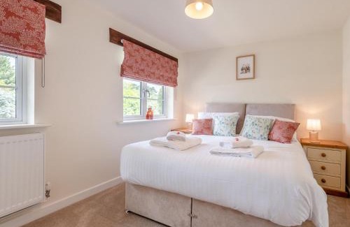 New Forest District House | 2 Bed in Godshill 96125