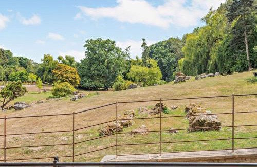 New Forest District House | 2 Bed in Godshill 96125