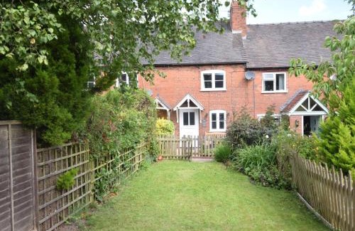 Ludwel House | 2 Bed in Ludlow 91422