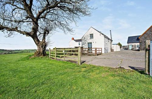 Narberth House | 2 Bed in Narberth 72864