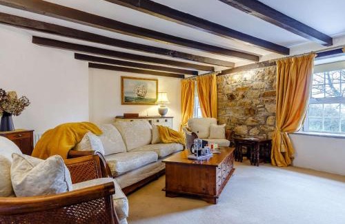 Newquay House | 2 Bed in Newquay 82370
