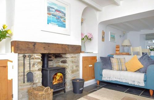 St. Mabyn House | 2 Bed in Rock 76604