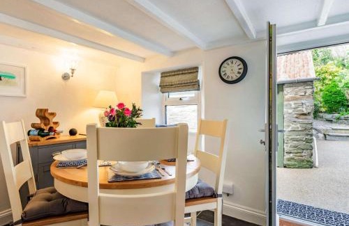 St. Mabyn House | 2 Bed in Rock 76604