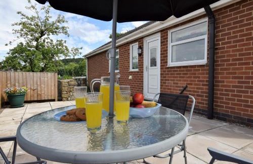 Ambergate House | 2 Bed in Sawmills PK934