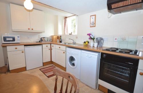 Sidmouth House | 2 Bed in Sidmouth BURSC