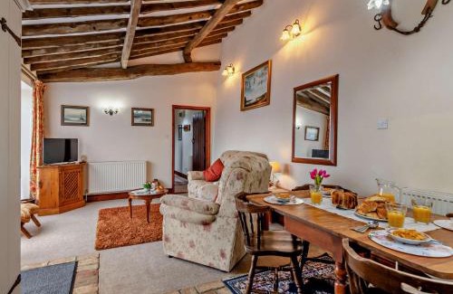 Deepdale House | 2 Bed in Tatterset 77764