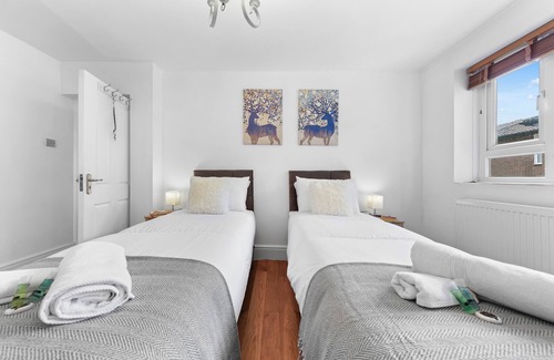 West Norwood Apartment | 2 BED MODERN APARTMENT IN SW LONDON WITH FREE PARKING AND PRIVATE GARDEN